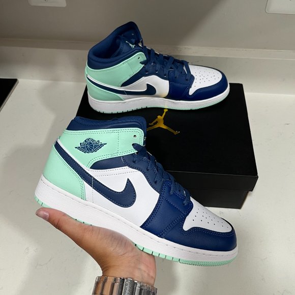 Nike Jordan 1 Navy Blue - Picture 16 of 16